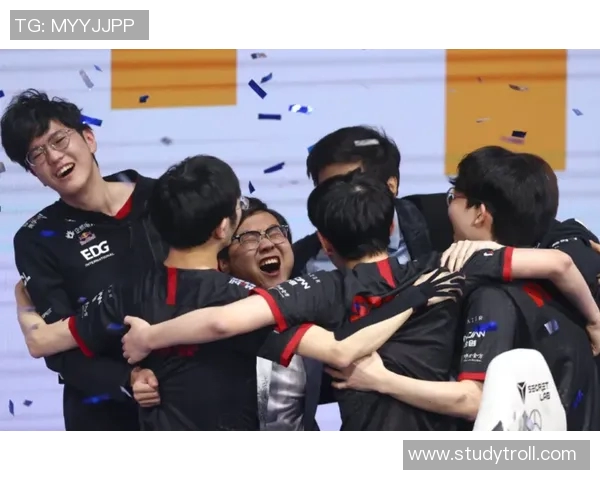 和平精英赛场分析：EDG战队实力与战术深度探讨